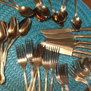 Vintage 41 pc gold plated stainless steel Korean silverware set.